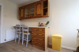 4 The BeechesImage 5