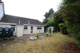 10 Molyneux WalkImage 15
