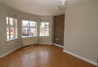 8 Saintfield MewsImage 2