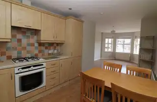 8 Saintfield MewsImage 4