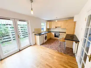 Image 4 for 10 Carrickree Mews