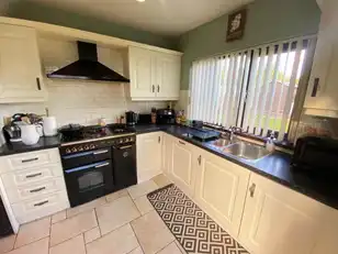 30A Waterloo GardensImage 14