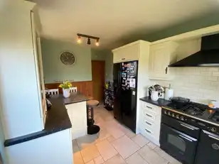 30A Waterloo GardensImage 15