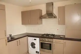 Apt 2 Magee BuildingImage 4