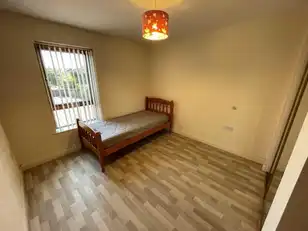 Apt 7 114 Templemore AvenueImage 11