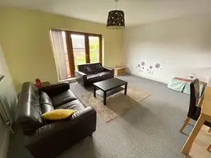 Apt 6 32 Chatsworth StreetImage 3
