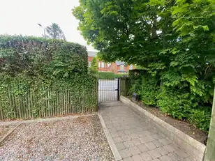 Apt Knockdene GateImage 14