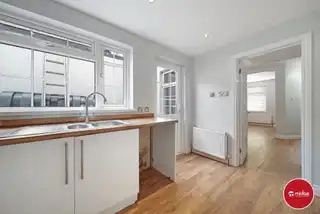 9 Maybrook Terrace,Image 8