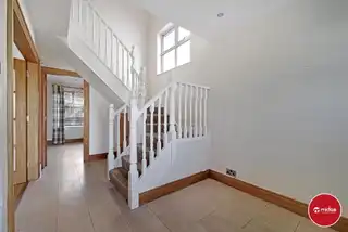 28 Thornhill ParkImage 4