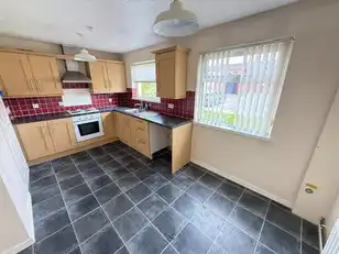 4 Loughview ApartmentsImage 4