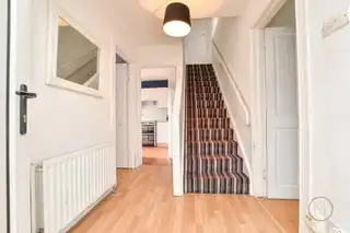 10 Brantwood GardensImage 5