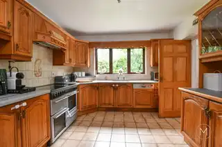 4 Parkhall CourtImage 14