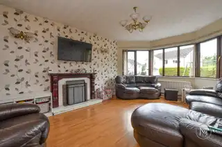 4 Parkhall CourtImage 9