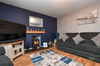 240 Bush ManorImage 8