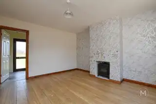 2 Barna SquareImage 10