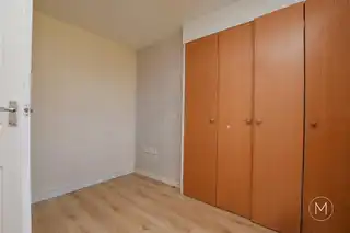 2 Barna SquareImage 27