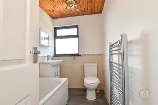 2 Barna SquareImage 22