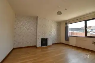 2 Barna SquareImage 8