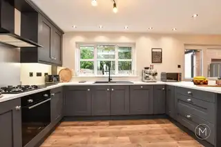 56 MeadowlandsImage 13