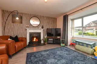 56 MeadowlandsImage 9