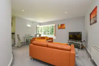 30 Castlewood ApartmentsImage 13