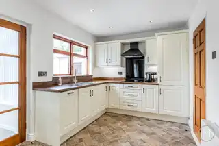 27 Brantwood GardensImage 12