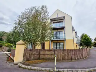 9 Erne Marine ApartmentsImage 2