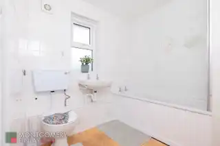 17 Baragh GardensImage 9