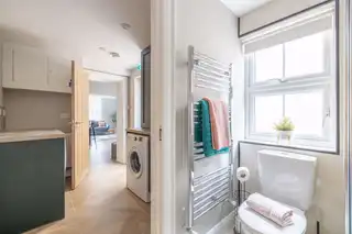 Room 4, 24 Windsor AvenueImage 18