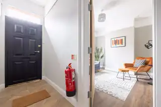 Room 4, 24 Windsor AvenueImage 6