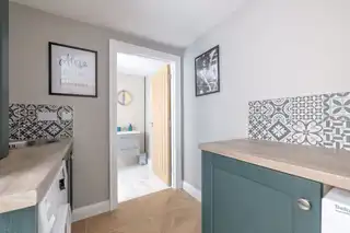 Room 4, 24 Windsor AvenueImage 16