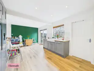 27 Cedar ParkImage 8