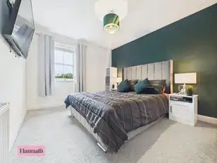 11 Linen HallImage 24