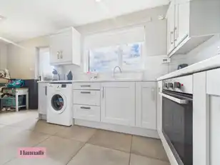 24 Woodside GreenImage 7