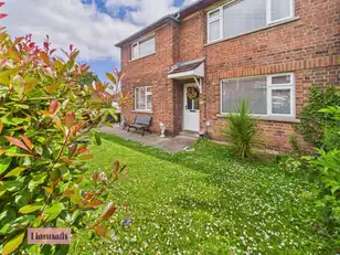 24 Woodside GreenImage 2