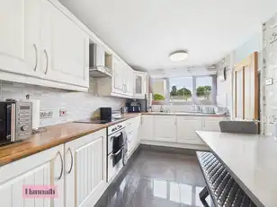 12 Abercorn ParkImage 11