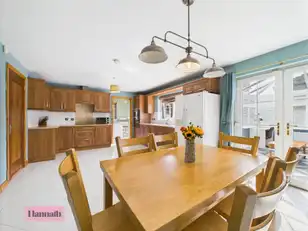11 Hillcrest MewsImage 9