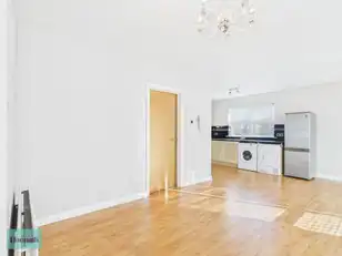 6 The CourtyardImage 4