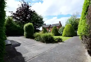 38 Antrim RoadImage 12