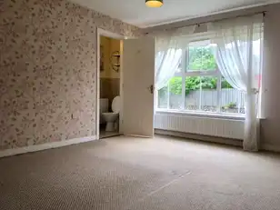 29 Waterfoot ParkImage 15