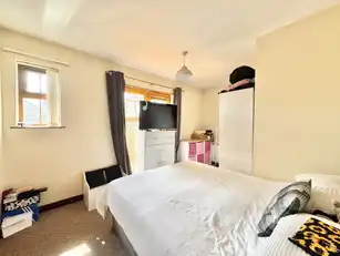 17 Castle GroveImage 8