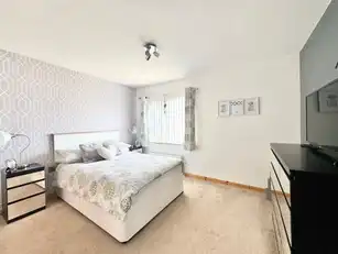 92 Castle ManorImage 11