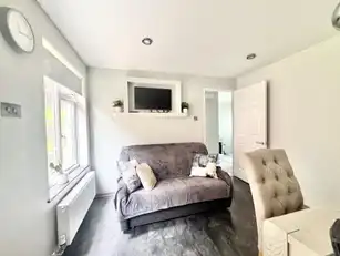 27 Lammy DriveImage 9