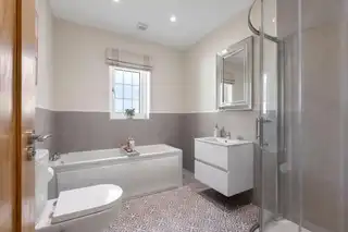 24 Camowen AvenueImage 40