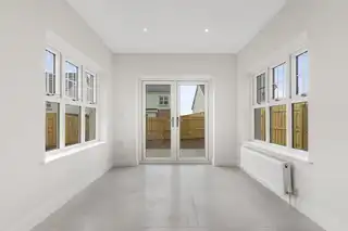 121 Camowen AvenueImage 16