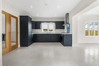 124 Camowen AvenueImage 8