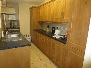 118 University AvenueImage 4