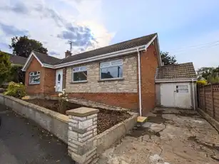 Image 1 for 3 Hillside Crescent