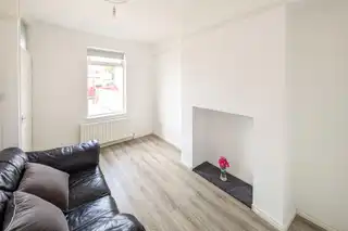 5 Antrim RoadImage 2