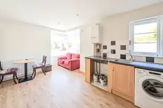 23 Castle Lane MewsImage 5